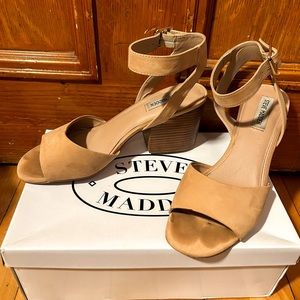 Steve Madden Devlin Tan Strappy Heels